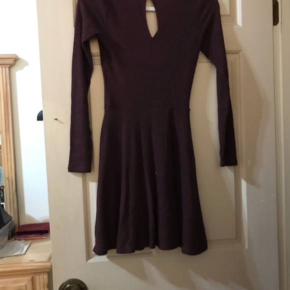 2 Long Sleeve Dresses - Picture 2 of 4